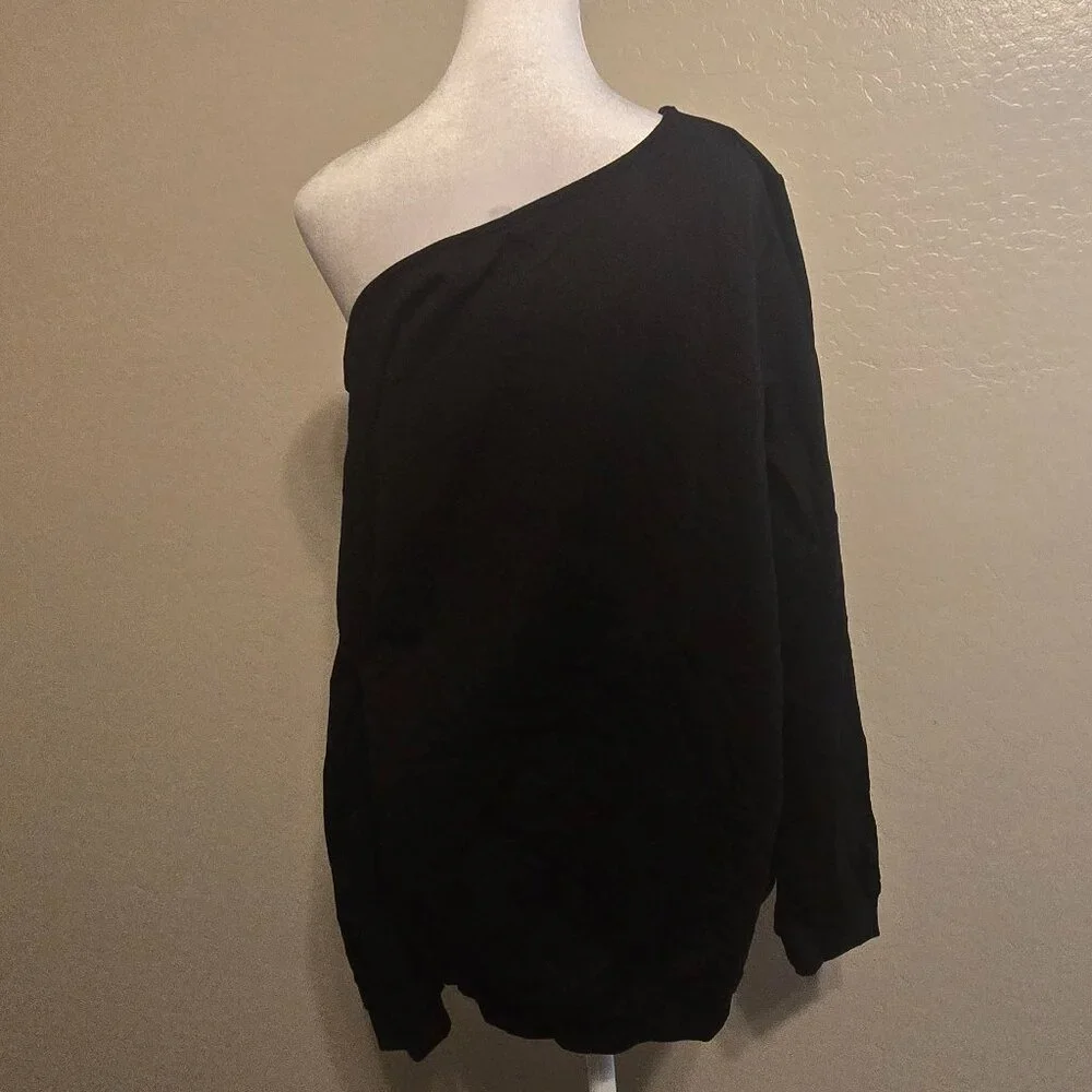 Lips Print Off the Shoulder Sweater - Picture 3 of 3
